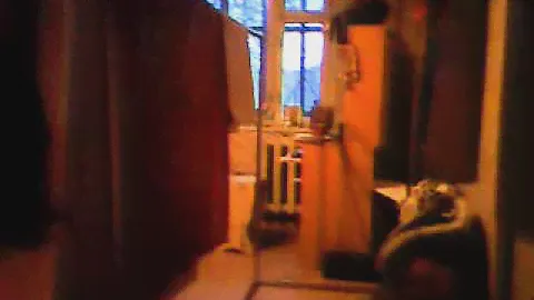 Видеокамера плеера QUMO STREAM  (помещение, плохое освещение)